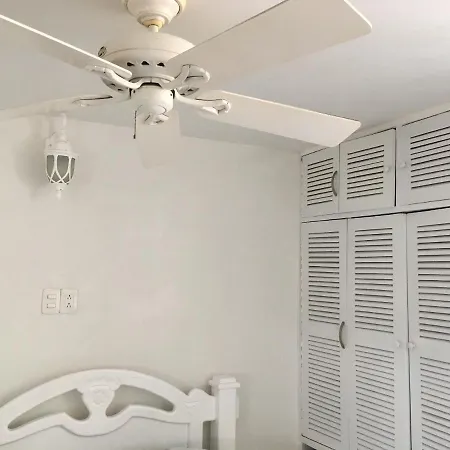 Playa Laguito Apartamento *